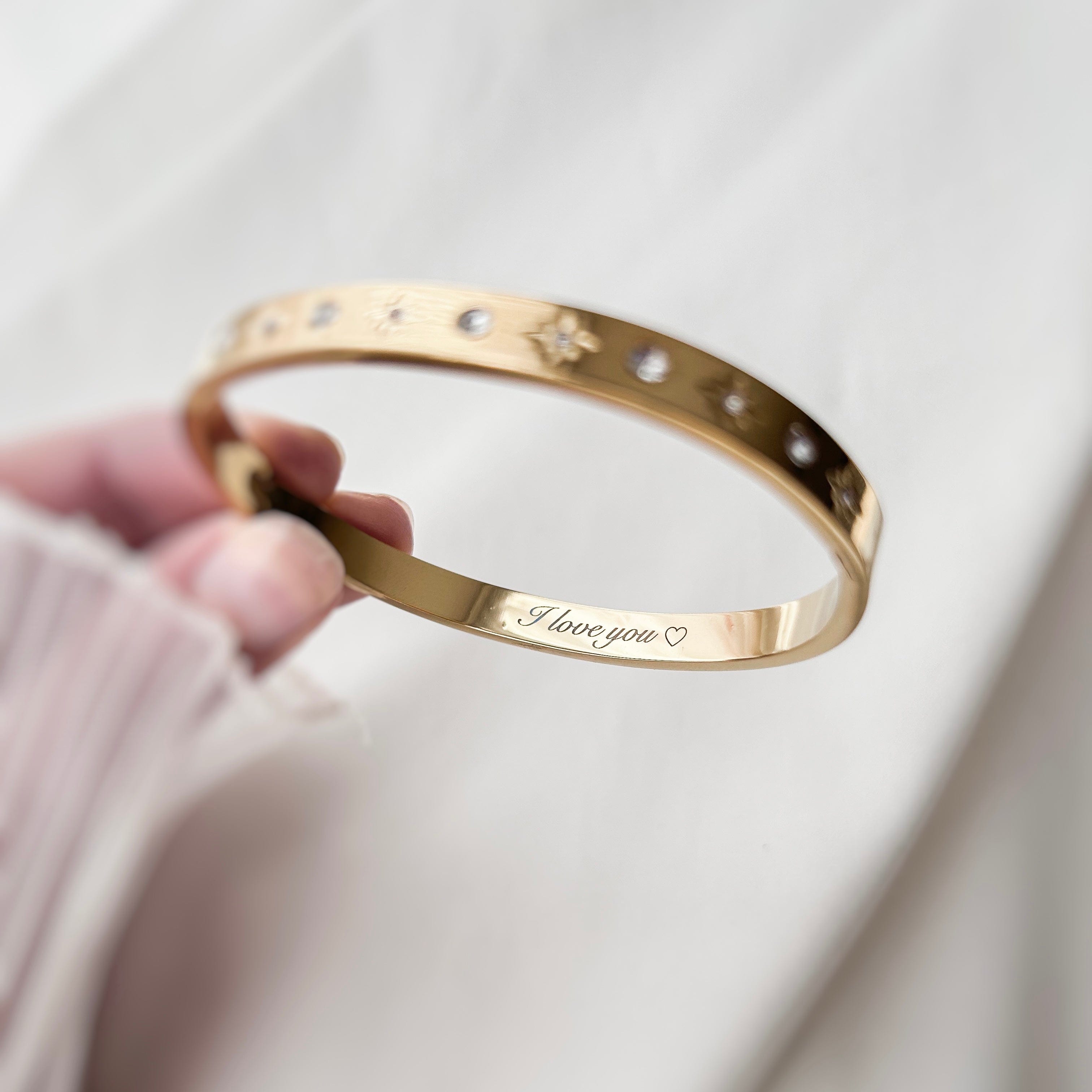 Jonc en acier inoxydable avec zircon, personnalisable avec la gravure d’un texte, d’une date ou d’un symbole