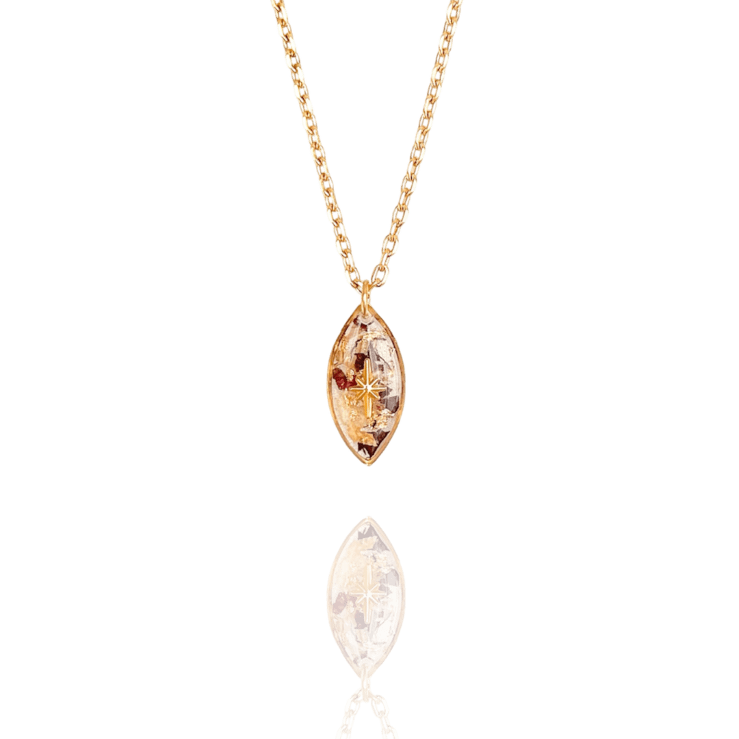COLLIER NAYA
