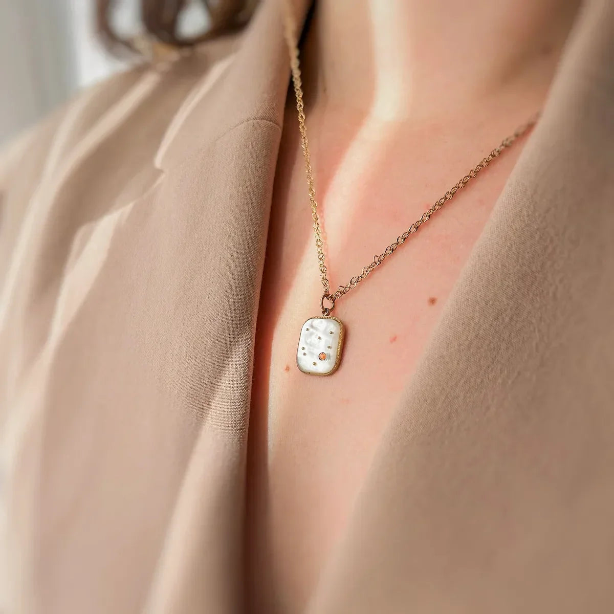 Création Luxie COLLIERS DORÉ COLLIER ASTRO ( Constellation )
